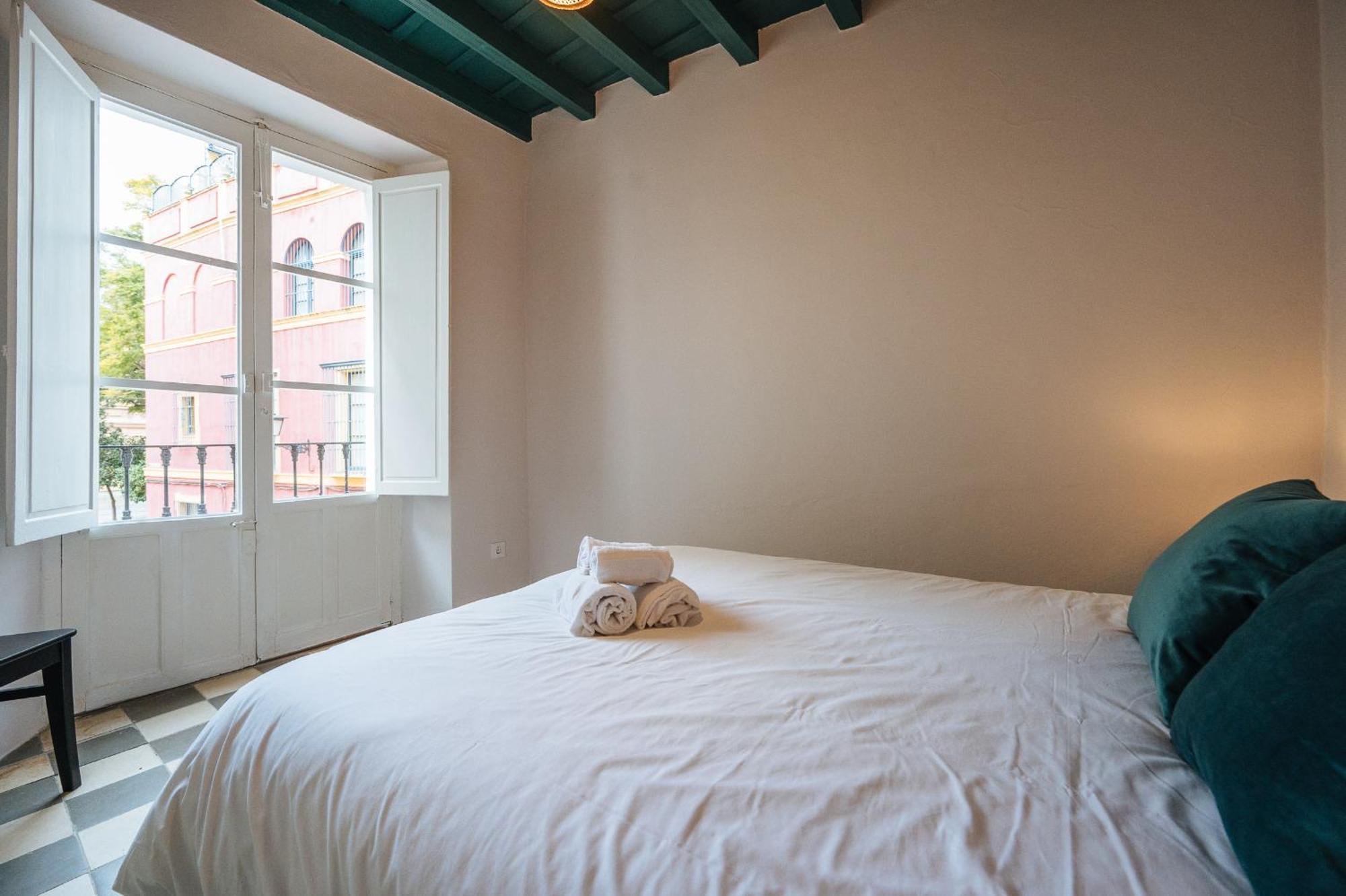 Independent Beautiful House Seville City Center With Private Parking Bagian luar foto